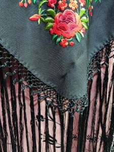 Mantón sarga Rosas Rojo/Verde vivo